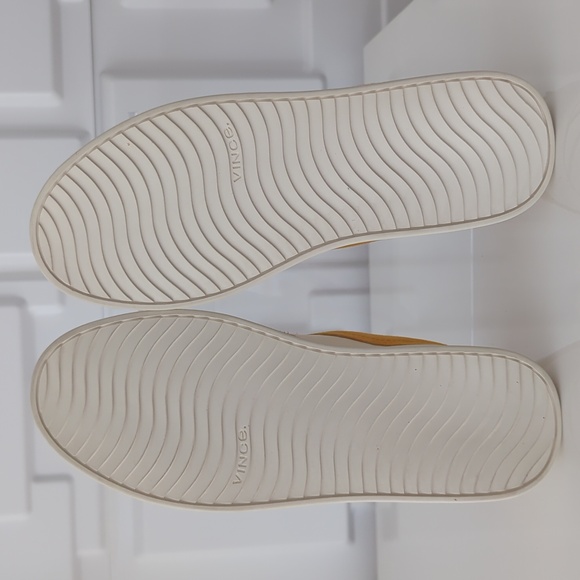 Vince Camuto shoes - Picture 7 of 10